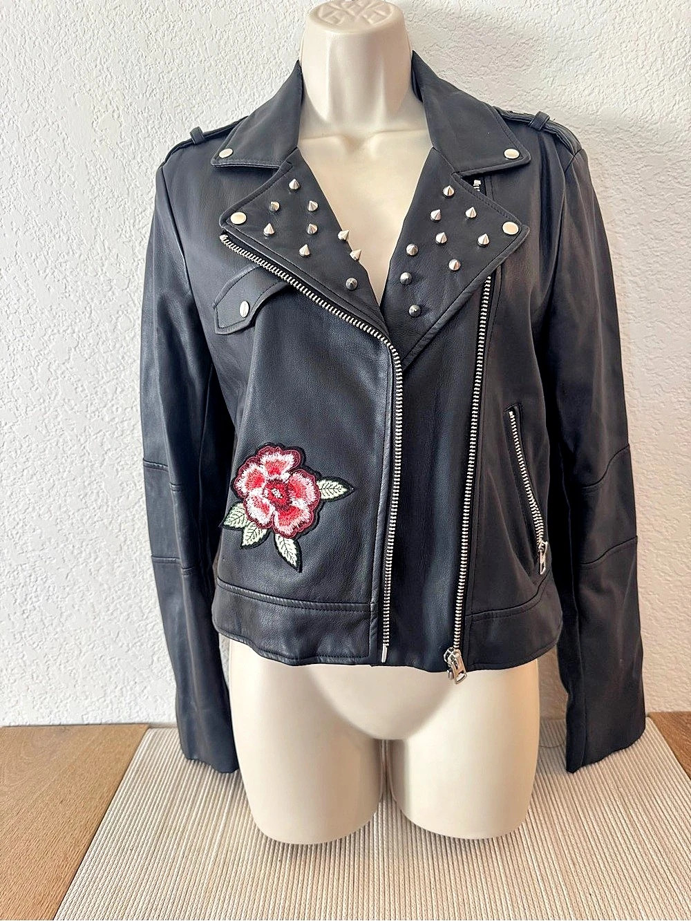 Zara Women's Black Embroidered Moto Jacket